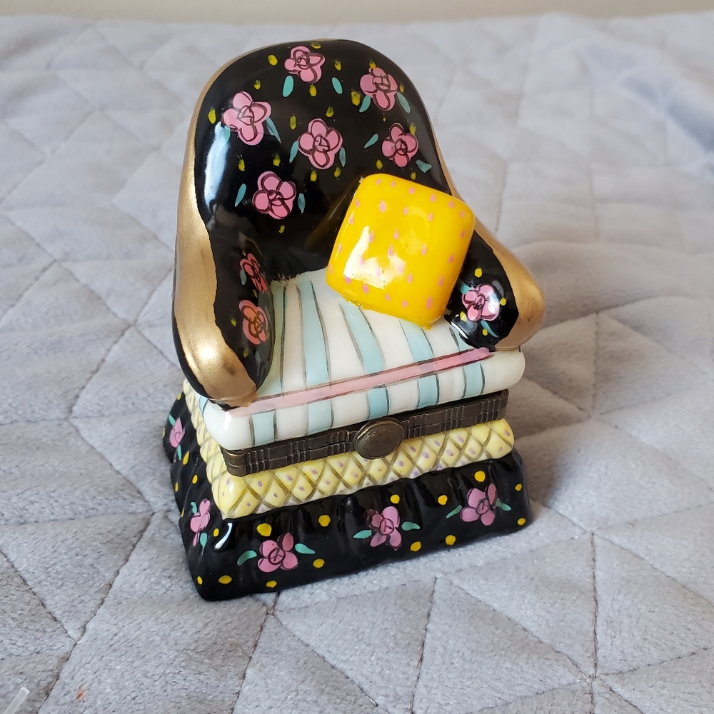 Vintage ceramic hand ring holder , Vintage Sofa hand painted abott collection